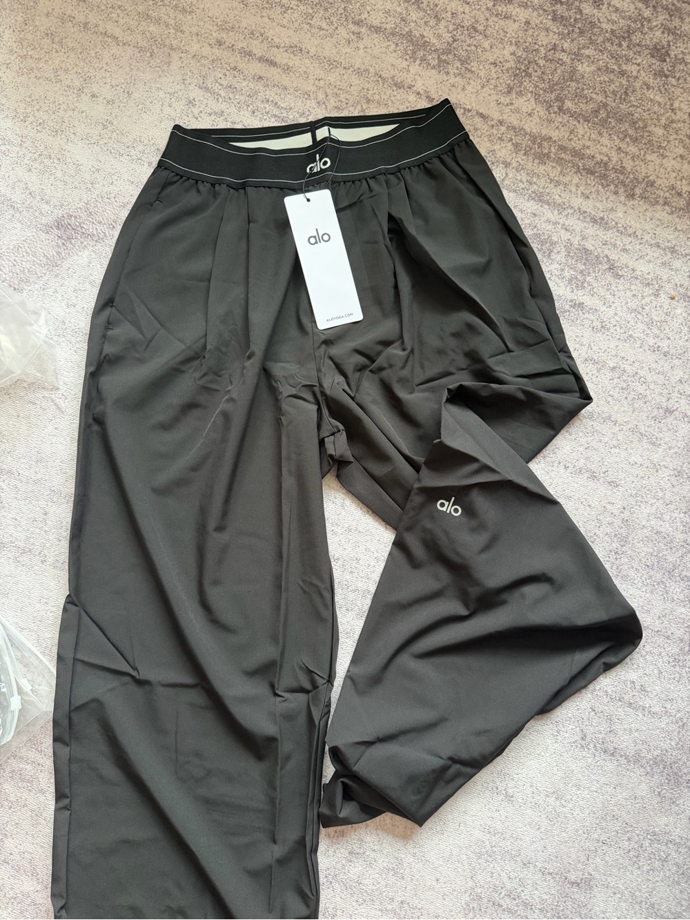 ALO Yoga Black Elastic-Waist Wide Leg Pants